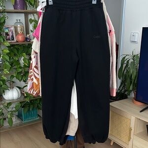 COMFRT Sweatpants. Size Small. 29” inseam.